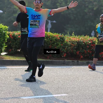 Runner Photo 7008002
