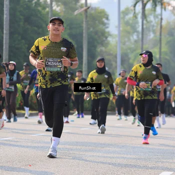 Runner Photo 7008008