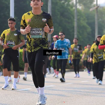 Runner Photo 7008011