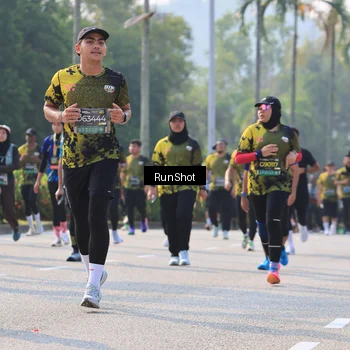 Runner Photo 7008013