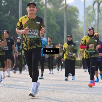 Runner Photo 7008018