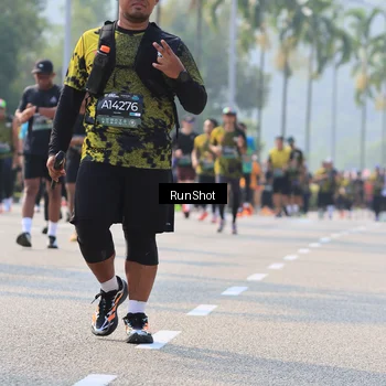 Runner Photo 7008050