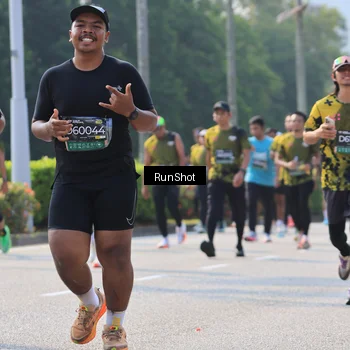 Runner Photo 7008058