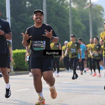 Runner Photo 7008064