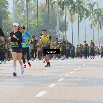 Runner Photo 7008075