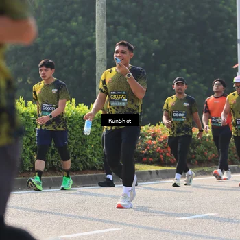 Runner Photo 7008081