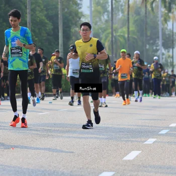 Runner Photo 7008100