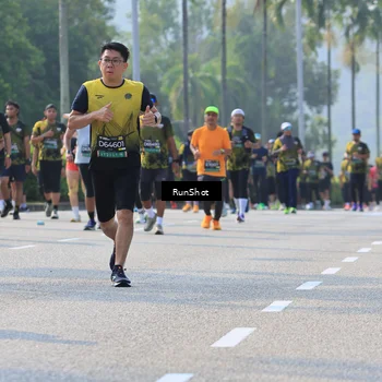 Runner Photo 7008101