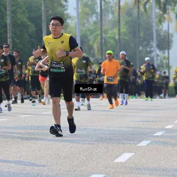 Runner Photo 7008111