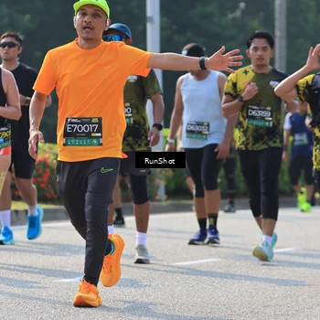Runner Photo 7008159