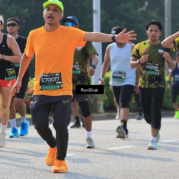 Runner Photo 7008161