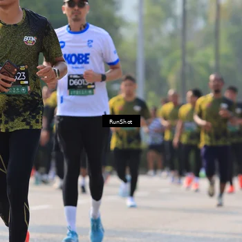 Runner Photo 7008213