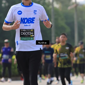Runner Photo 7008234