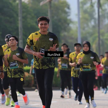 Runner Photo 7008253