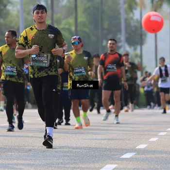 Runner Photo 7008341