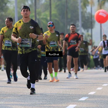 Runner Photo 7008343