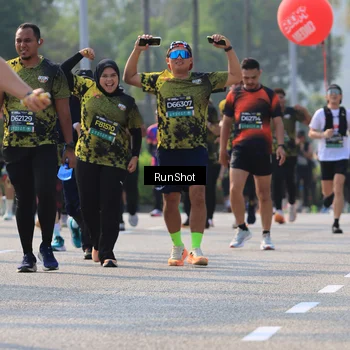 Runner Photo 7008351