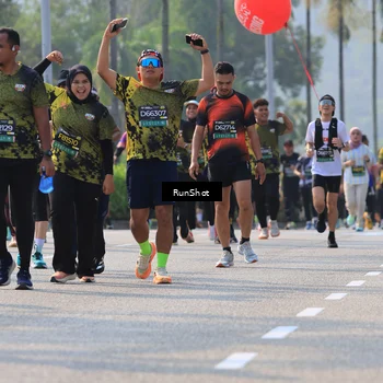 Runner Photo 7008358