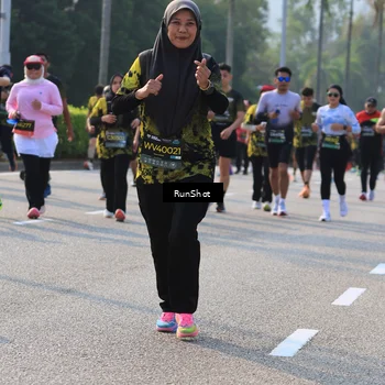 Runner Photo 7008386