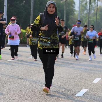 Runner Photo 7008392