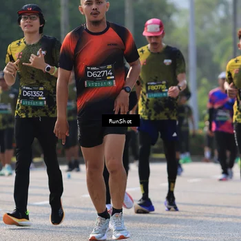 Runner Photo 7008414