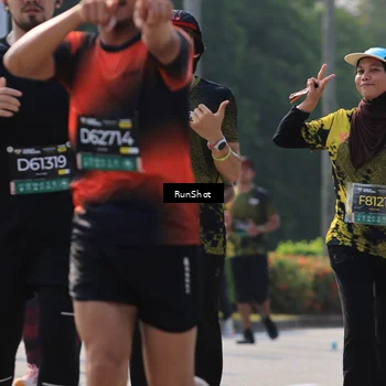 Runner Photo 7008424