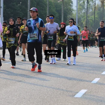 Runner Photo 7008545