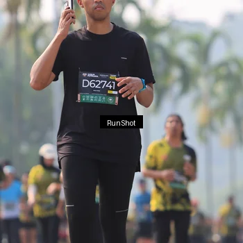 Runner Photo 7008640