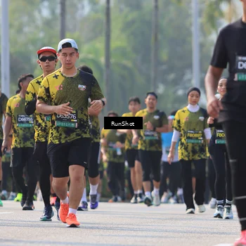 Runner Photo 7008642
