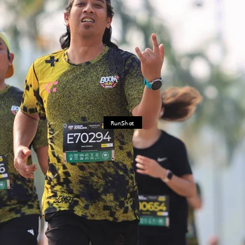 Runner Photo 7008700