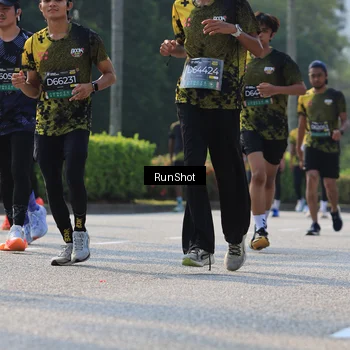 Runner Photo 7008991