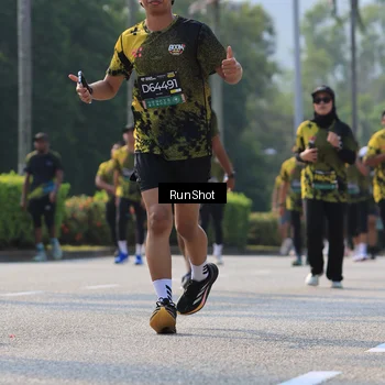 Runner Photo 7008997