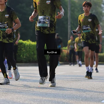 Runner Photo 7009001