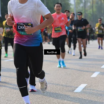 Runner Photo 7009005