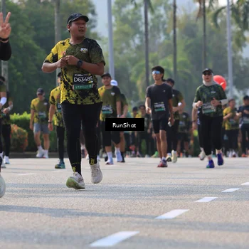 Runner Photo 7009023