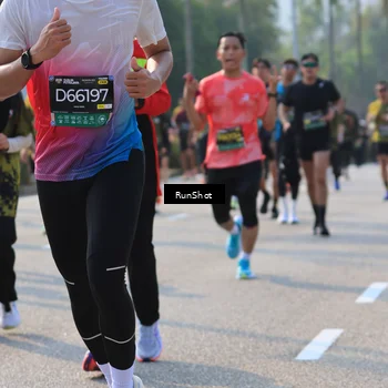Runner Photo 7009030