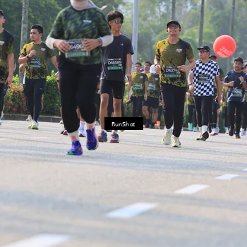 Runner Photo 7009076