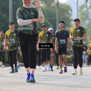Runner Photo 7009080