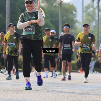 Runner Photo 7009095