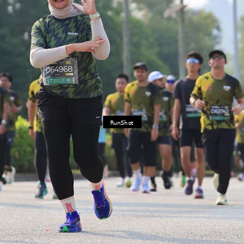Runner Photo 7009098