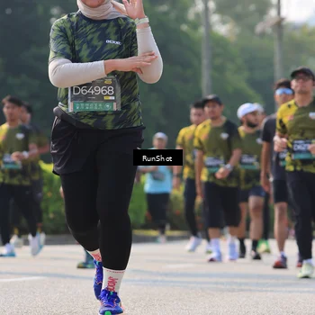 Runner Photo 7009100