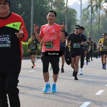 Runner Photo 7009102