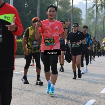 Runner Photo 7009106