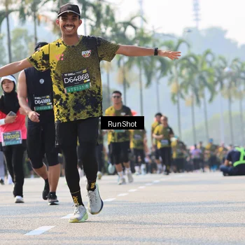 Runner Photo 7009304