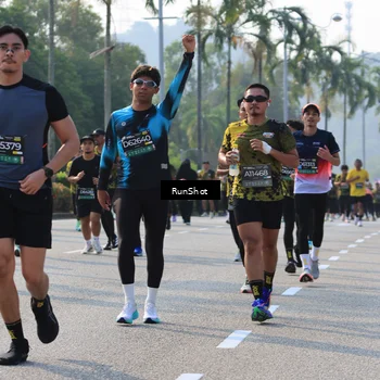 Runner Photo 7009412