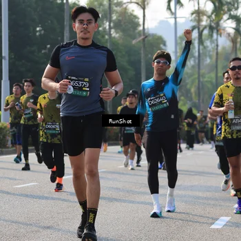 Runner Photo 7009441