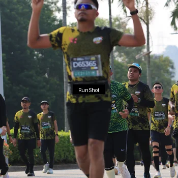 Runner Photo 7009477