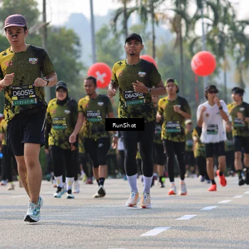 Runner Photo 7009504