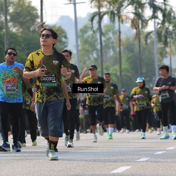 Runner Photo 7009704
