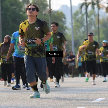 Runner Photo 7009715